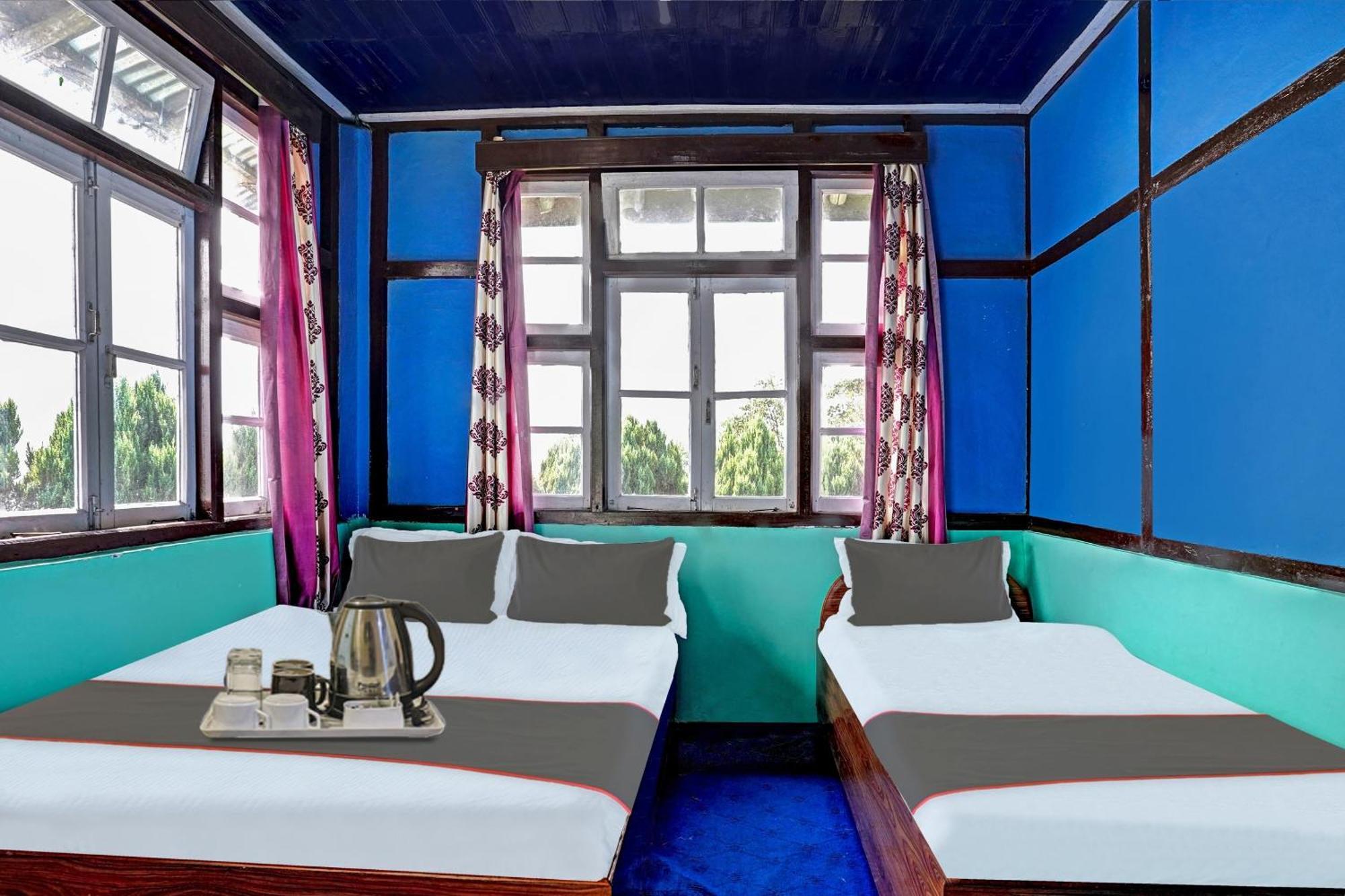 Capital O Basera Resort Padamchen 外观 照片